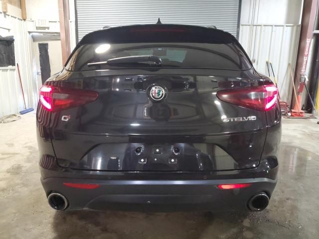 2018 Alfa Romeo Stelvio Sport