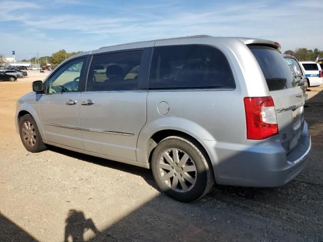 2011 Chrysler Town & Country Touring L