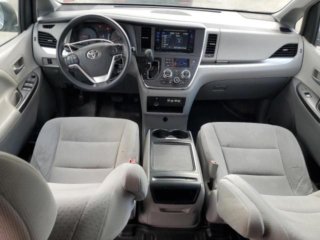 2015 Toyota Sienna LE