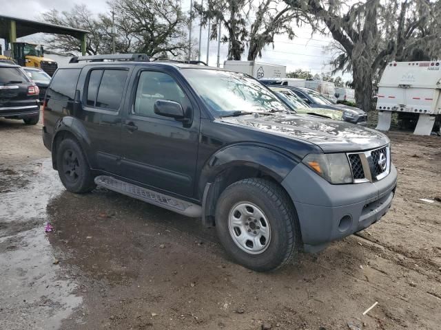 2005 Nissan Pathfinder LE