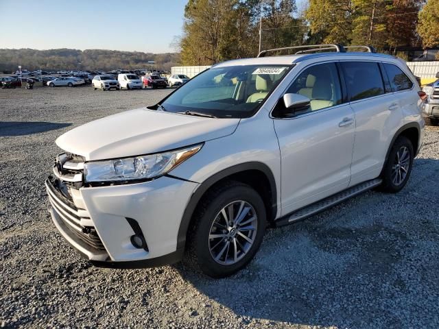 2018 Toyota Highlander SE