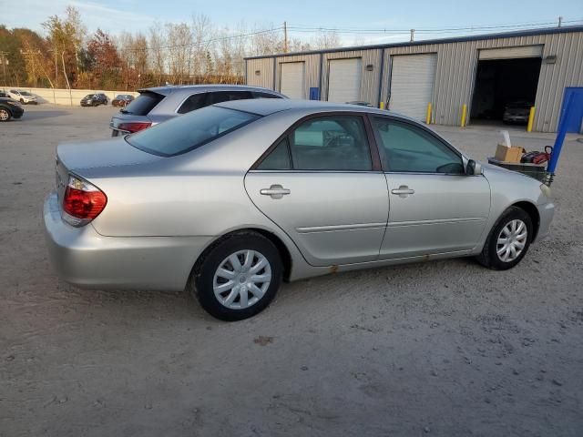 2005 Toyota Camry LE