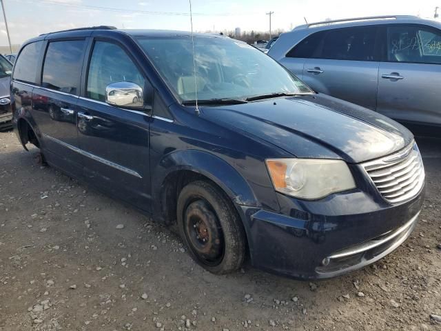 2013 Chrysler Town & Country Touring L