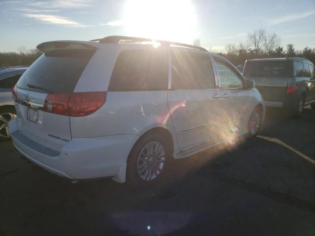 2007 Toyota Sienna XLE