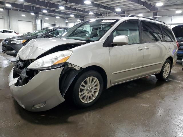 2010 Toyota Sienna XLE