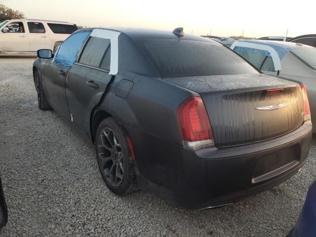 2018 Chrysler 300 Touring