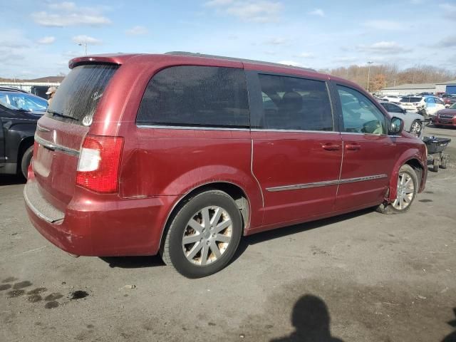 2013 Chrysler Town & Country Touring