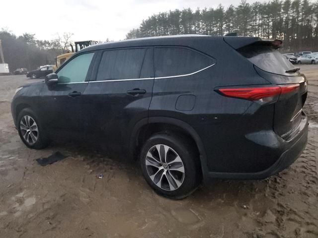 2021 Toyota Highlander XLE