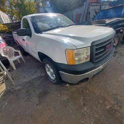 Salvage trucks for sale at Brookhaven, NY auction: 2009 GMC Sierra C1500