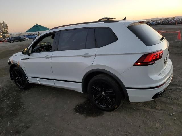 2022 Volkswagen Tiguan SE R-LINE Black