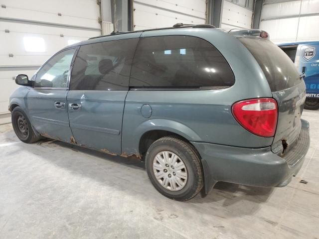 2006 Chrysler Town & Country LX