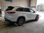 2017 Toyota Highlander SE