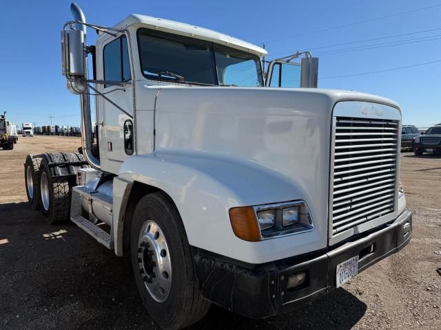 2000 Freightliner Conventional FLD120