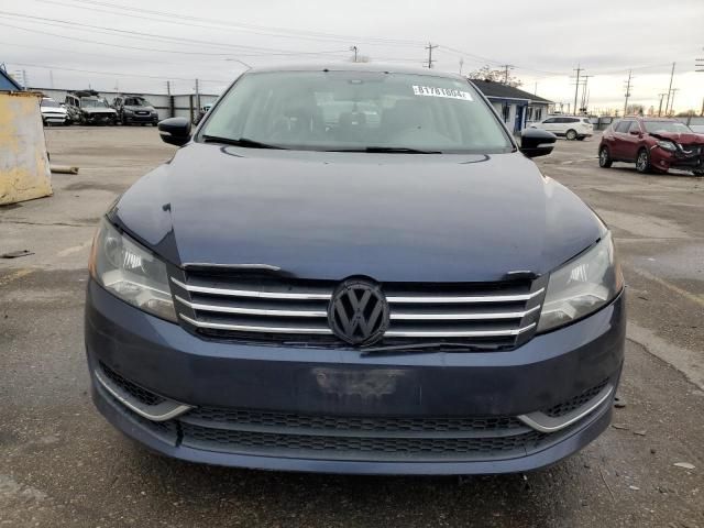 2013 Volkswagen Passat SE