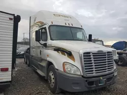 Salvage cars for sale from Copart Chicago: 2019 Freightliner Cascadia 125