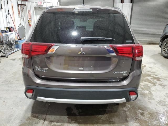 2016 Mitsubishi Outlander SE