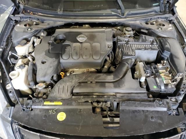 2010 Nissan Altima Base