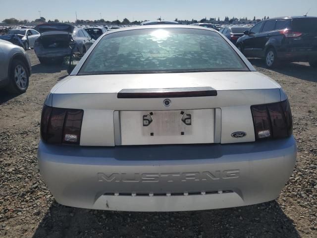 2004 Ford Mustang