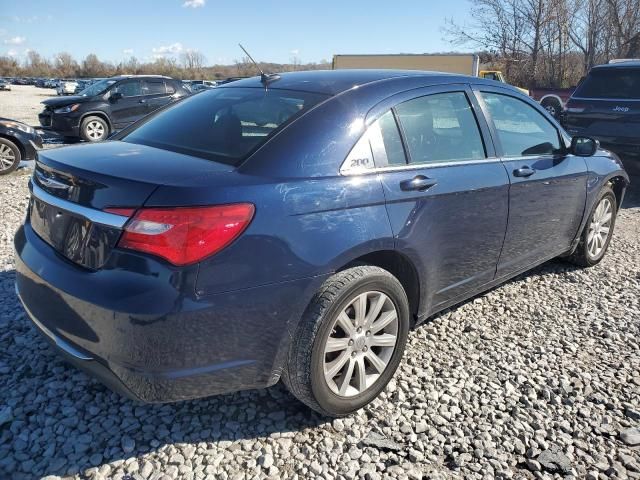 2013 Chrysler 200 Touring