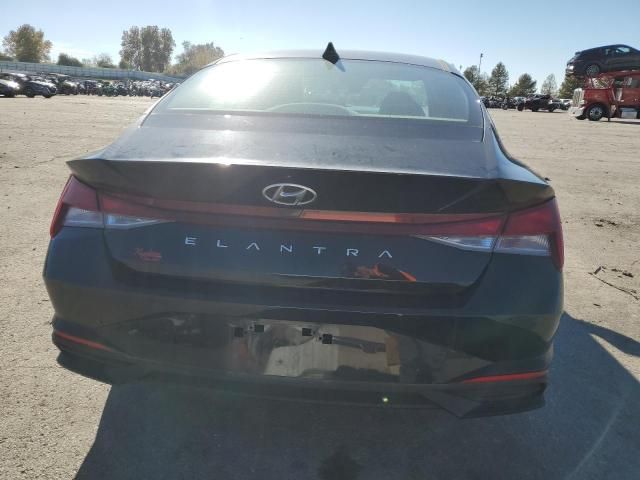 2023 Hyundai Elantra SE