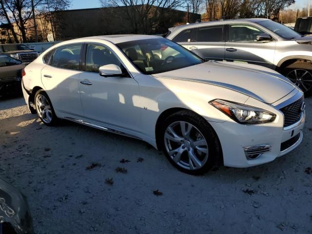 2017 Infiniti Q70 3.7