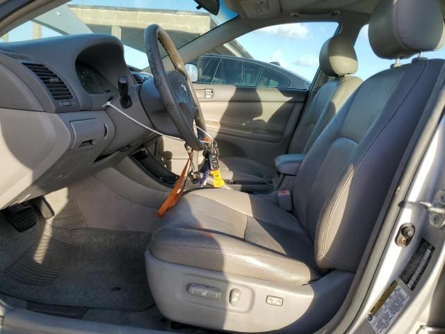 2004 Toyota Camry LE