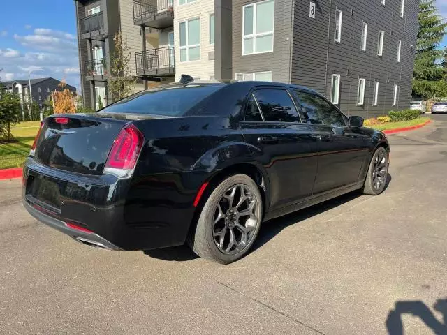 2018 Chrysler 300 S