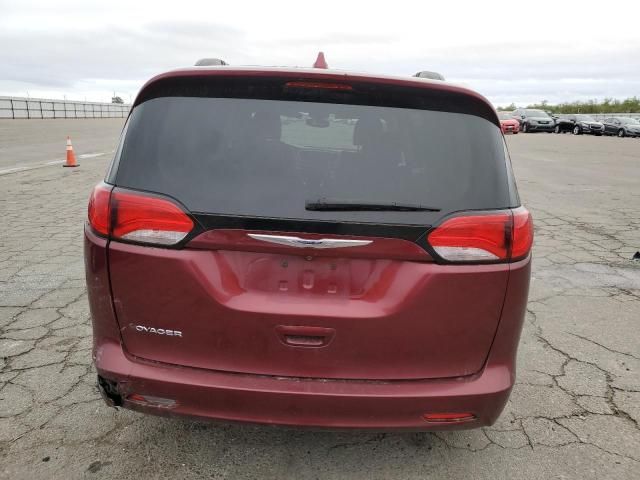 2020 Chrysler Voyager LXI