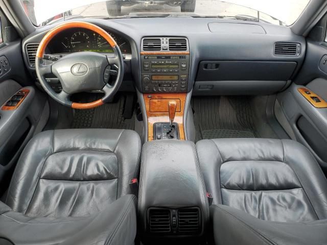 1999 Lexus LS 400