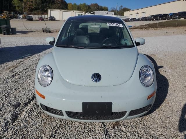 2010 Volkswagen New Beetle