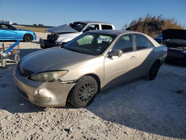 2005 Toyota Camry LE