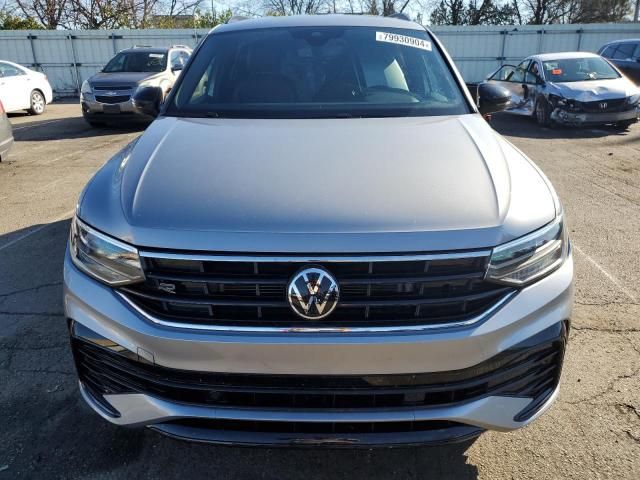 2022 Volkswagen Tiguan SE R-LINE Black