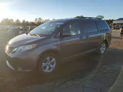 2011 Toyota Sienna LE en venta en Florence, MS