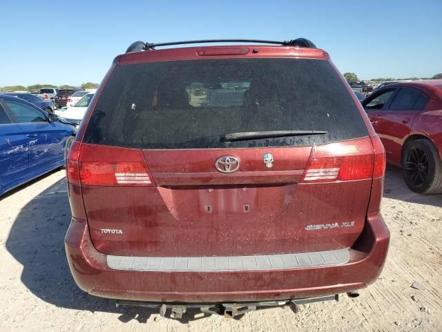 2005 Toyota Sienna XLE