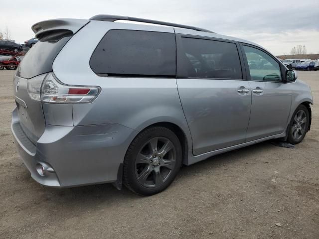 2017 Toyota Sienna SE