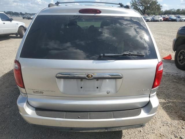 2005 Chrysler Town & Country Touring