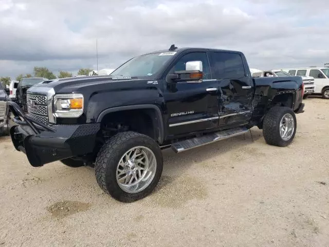 2018 GMC Sierra K2500 Denali