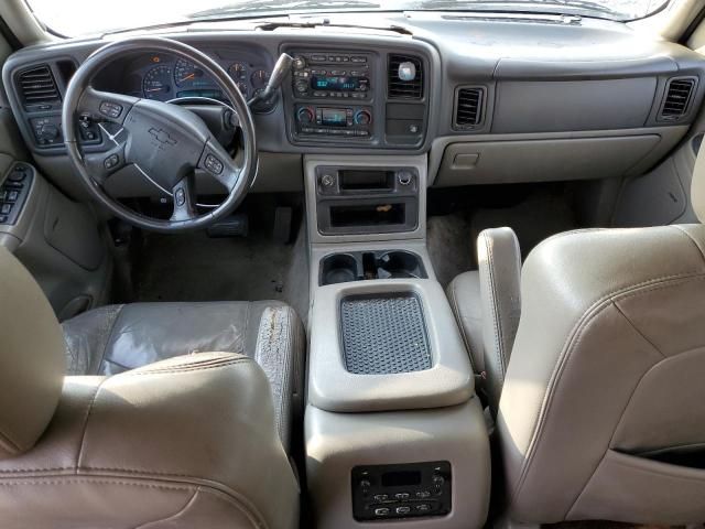 2004 Chevrolet Suburban C1500