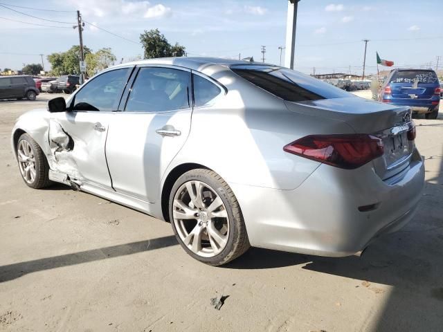 2015 Infiniti Q70 3.7