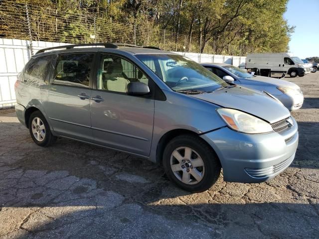 2004 Toyota Sienna CE