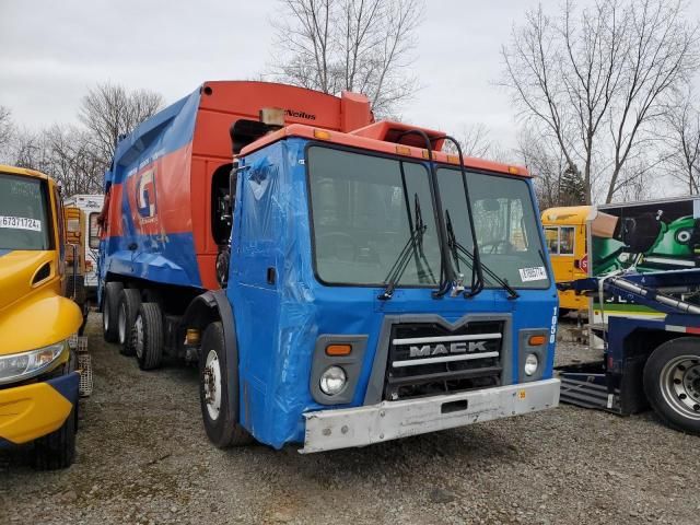 2014 Mack 600 LEU600