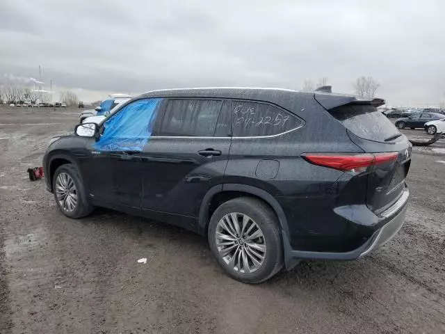 2021 Toyota Highlander Hybrid Platinum