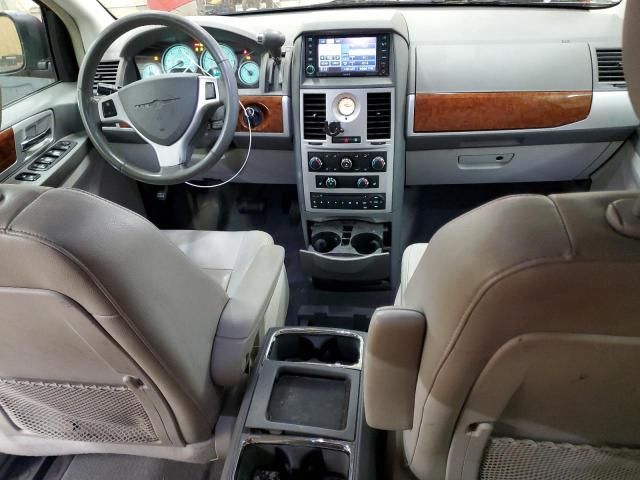 2009 Chrysler Town & Country Touring