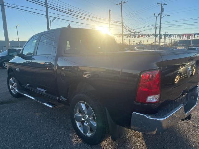 2015 Dodge RAM 1500 SLT