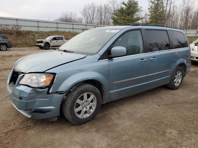 2010 Chrysler Town & Country Touring