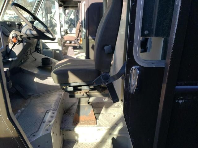 2009 Freightliner Chassis M Line WALK-IN Van