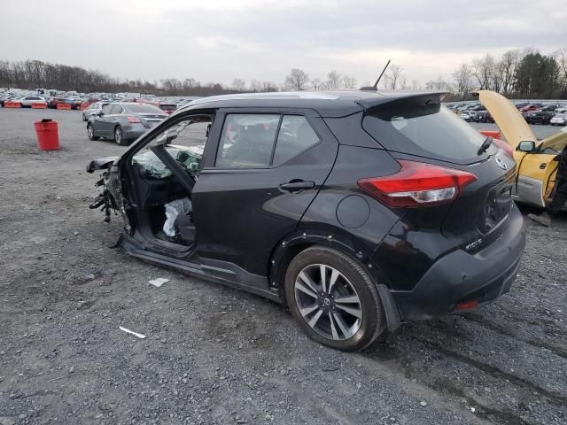 2020 Nissan Kicks SR