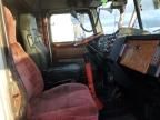 2000 Peterbilt 379