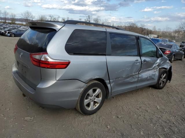 2015 Toyota Sienna LE