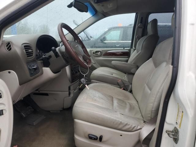 2005 Chrysler Town & Country Limited